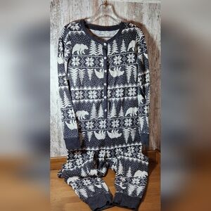 Old Navy Gray White Long John Jumpsuit Polar Bears Christmas Trees Winter Theme